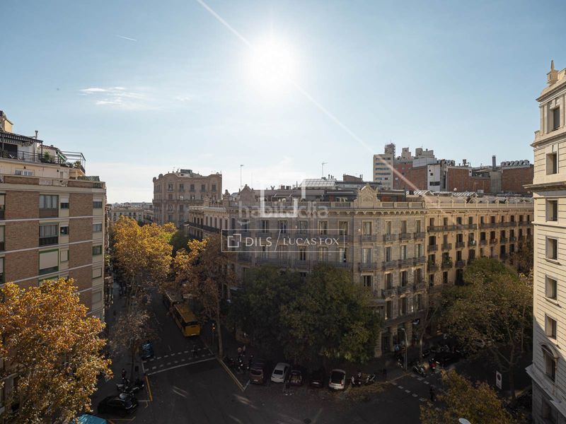 Foto efcd3bf0-95b7-4ec7-9582-eee73bafbc36. Pis a Dreta de l´Eixample Barcelona