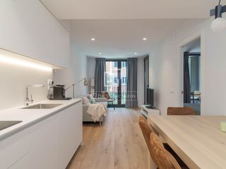 Lloguer Pis a Sagrada Família. Piso de dos habitaciones en excelentes condiciones en alquiler e