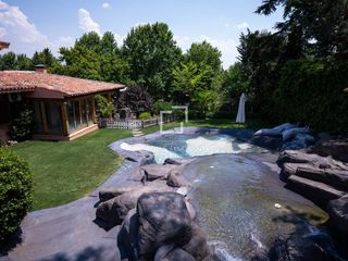Lloguer Xalet a El Pardo. Exclusiva vivienda familiar con piscina climatizada y jardín pri