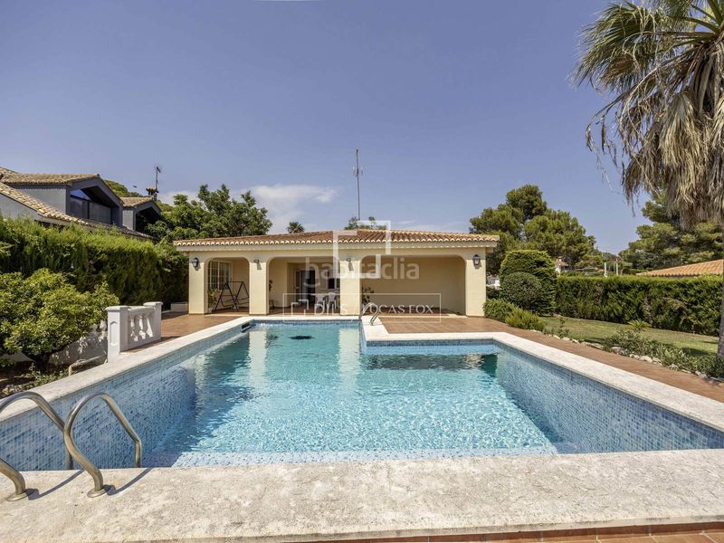 Foto 68b217df-9048-46ce-a80e-316dd9372d8a. Xalet amb aparcament piscina a Picassent