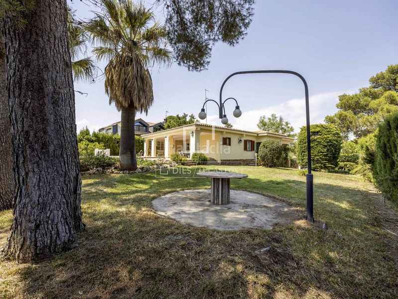 Foto b2a12855-208b-49f9-ad32-ab6f420e929e. Xalet amb aparcament piscina a Picassent