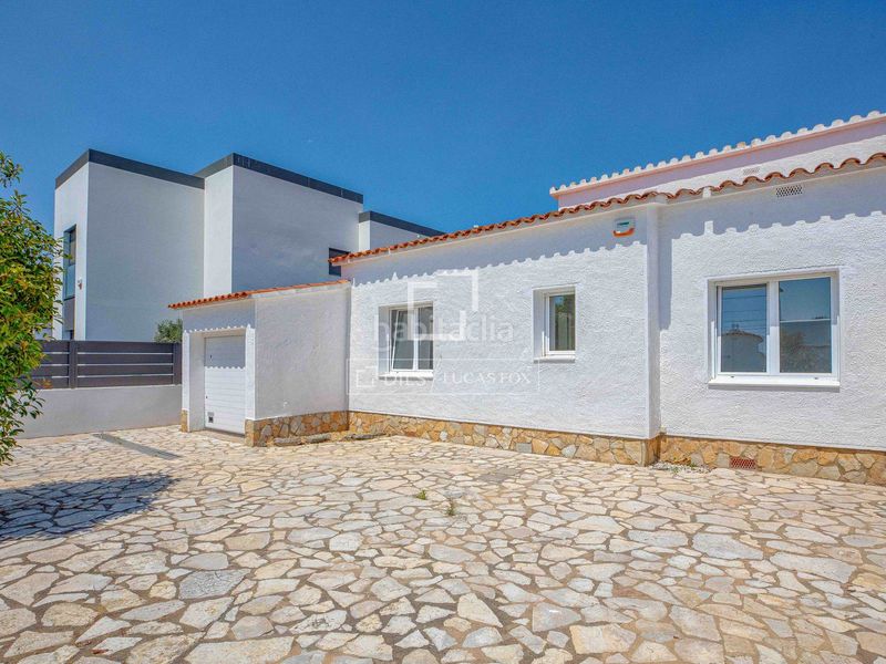 Foto 0961c95d-edd6-4632-9495-3843f2817c0c. Xalet amb aparcament piscina a Francolí - Freser - Noguera Empuriabrava