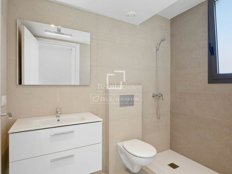 Foto 35359e22-8343-4710-a105-82d440c00c2d. Xalet amb calefacció aparcament piscina a Requesens Empuriabrava