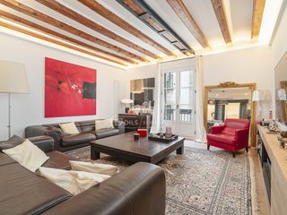 Piso en Gòtic. Exclusiva residencia de lujo en finca señorial rehabilitada en e