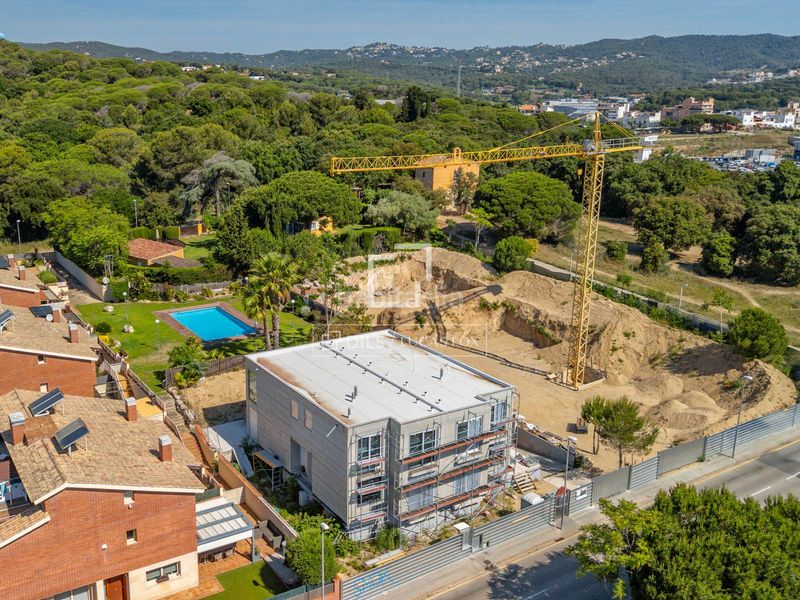 Foto 02a7e0ab-aa8d-4fb4-9f44-c53c87954917. Xalet amb calefacció aparcament piscina a Fenals Lloret de Mar