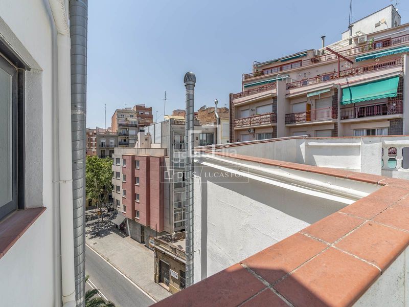 Foto cf5b32d5-214d-4f74-9955-51a66d82702d. Pis amb calefacció piscina a El Camp de l´Arpa del Clot Barcelona
