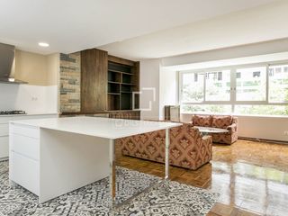 Flat in Sant Gervasi - Bonanova. Fantástico piso de cuatro habitaciones en venta en sant gervasi