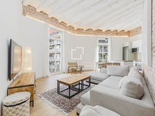 Etagenwohnung in Dreta de l´Eixample. Piso excelentes de 3 dormitorios en venta en eixample derecho, b