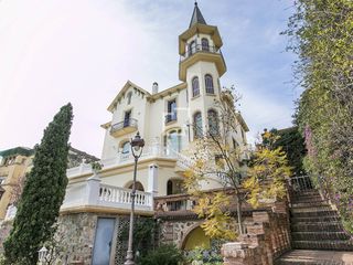 Chalet in Sant Gervasi - Bonanova. Casa  villa de 6 dormitorios en venta en sant gervasi  la bonano