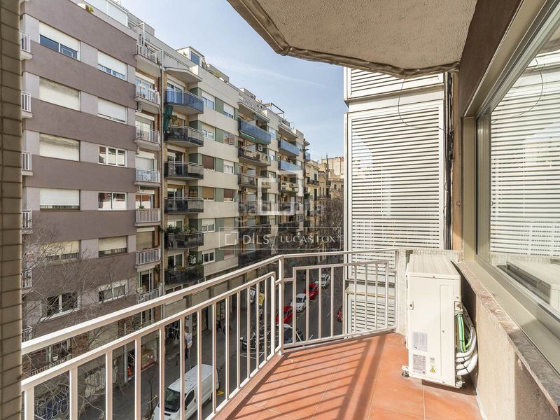 Foto 807a4727-a36f-4600-9b35-5e0ce4d4b677. Pis amb calefacció aparcament a Fort Pienc Barcelona