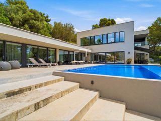 Rent Chalet in Son Vida. Casa  villa excelentes de 6 dormitorios en alquiler en son vida,