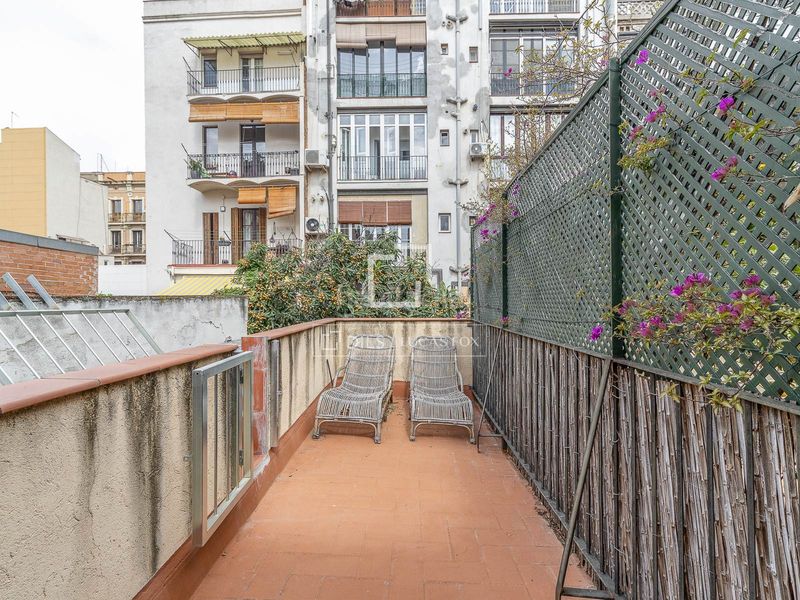 Foto f8b5ac82-170f-43b9-854f-a4114122e56f. Pis amb calefacció a Vila de Gràcia Barcelona