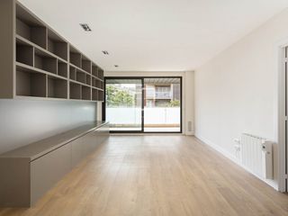 Appartamento in Sarrià. Excelente piso en venta con tres habitaciones y terraza en el co