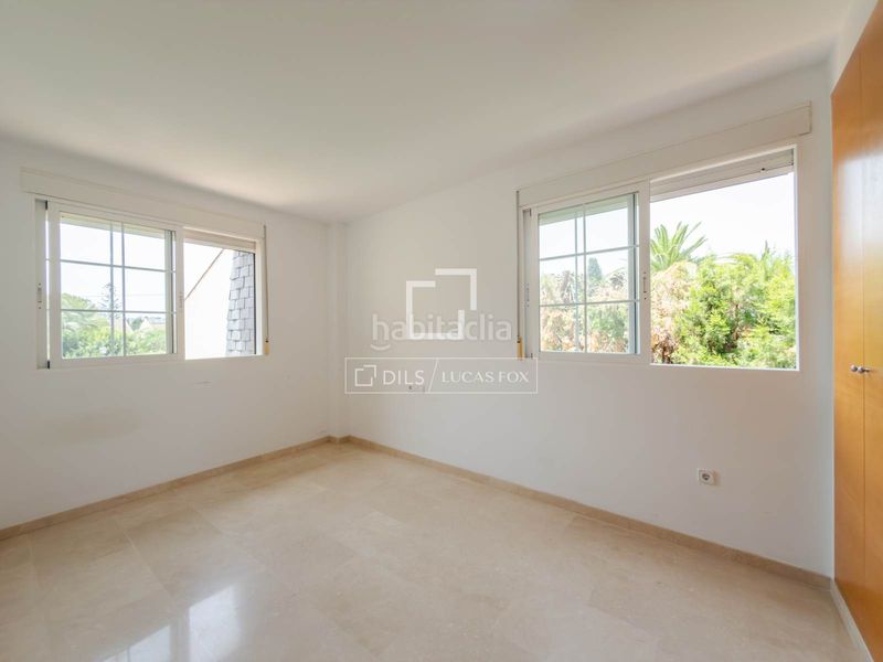 Foto db6ae482-2908-48e6-b926-fb51cc46001d. Xalet amb aparcament piscina a Rocafort