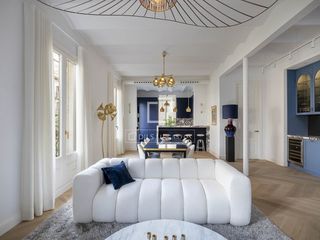 Flat in Dreta de l´Eixample. Piso excelentes de 3 dormitorios con 7m terraza en venta en eixa