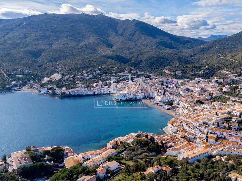 Foto 00a334d9-a7fd-4b2c-b03e-72d4e5950a16. Xalet amb calefacció aparcament a Cadaqués