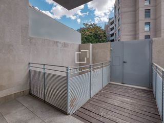 Chalet in Hispanoamérica-Bernabéu. Casa de 5 dormitorios en venta en hispanoamérica, madrid