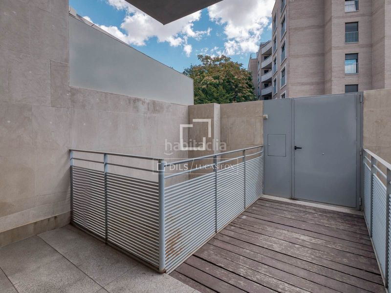Foto 28261ea8-88b3-40e9-b72b-c55a56c7d448. Xalet amb calefacció aparcament piscina a Hispanoamérica-Bernabéu Madrid