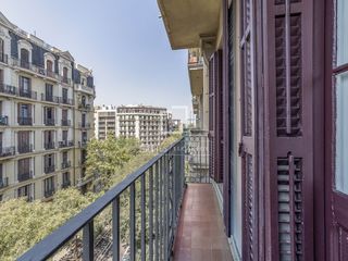 Piso en Fort Pienc. Excelente piso luminoso de 2 habitaciones en eixample derecho