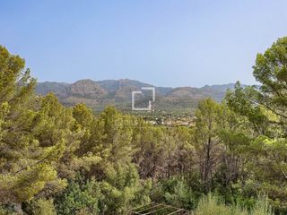 Chalet à Esporles. Casa con piscina, vistas a la serra de tramuntana y gran potenci