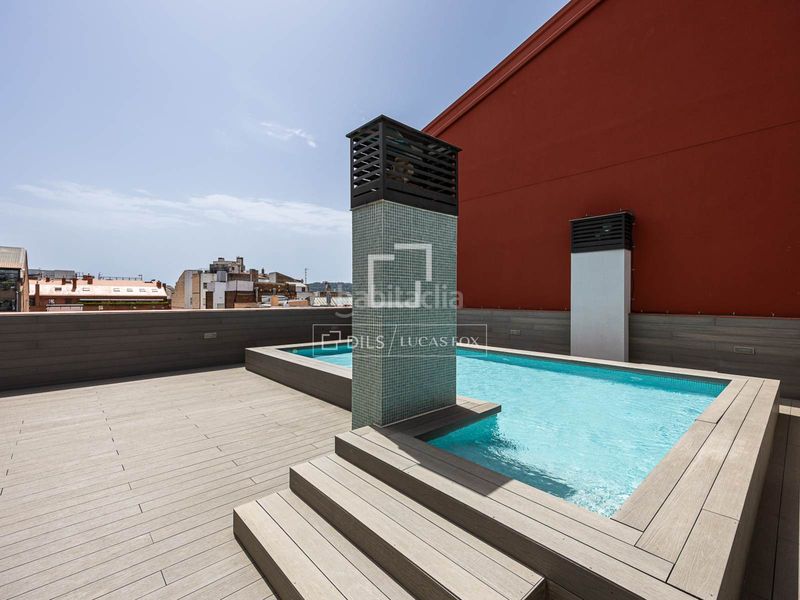 Foto 6a3d060d-3330-49b0-8fc9-edc16517d555. Àtic amb aparcament piscina a L´Antiga Esquerra de l´Eixample Barcelona
