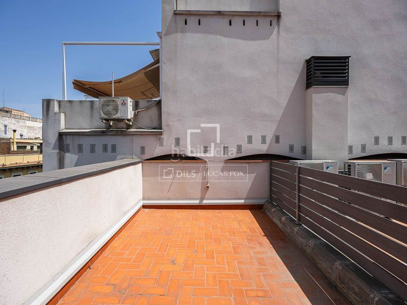 Foto a9a94822-f15e-4cef-806a-023cac08cbd7. Àtic amb aparcament piscina a L´Antiga Esquerra de l´Eixample Barcelona