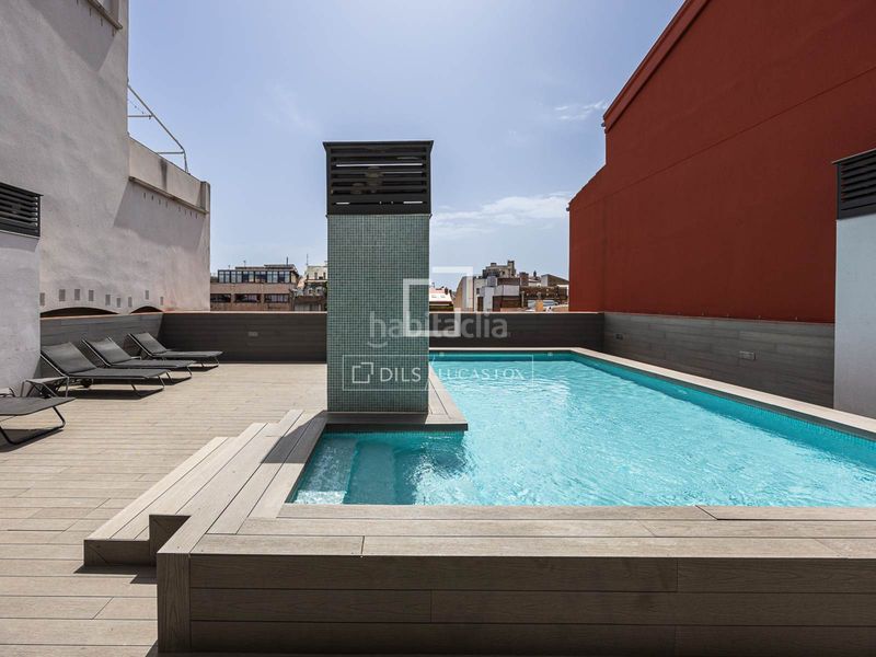 Foto f44296ef-6edd-48f6-bed3-d754cd0f3400. Àtic amb aparcament piscina a L´Antiga Esquerra de l´Eixample Barcelona