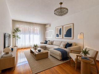 Piso en Trafalgar. Piso de 4 dormitorios en venta en arapiles, madrid