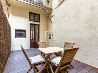 Flat in St. Pere - Sta. Caterina - El Born. Piso excelentes de 2 dormitorios con 16m terraza en venta en el