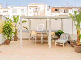 Location Appartement à Russafa. Apartamento renovado completamente amueblado de 111m con 3 dormi