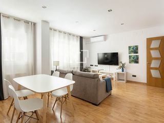 Pis a El Camp d´en Grassot i Gràcia Nova. Piso de dos dormitorios en venta en gracia, barcelona