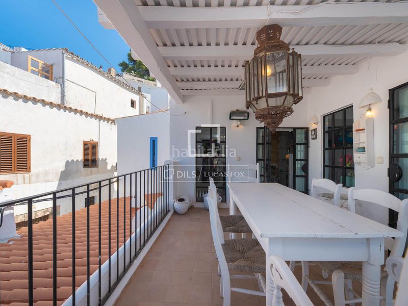 Foto be9b24f7-34ba-4cc8-ba2a-f7eca7347b94. Pis a Dalt Vila-La Marina Ibiza