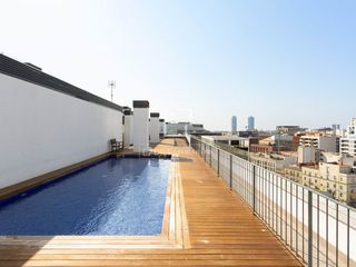 Lloguer Pis a El Parc i la Llacuna del Poblenou. Piso excelentes de 4 dormitorios con 25m terraza en alquiler en