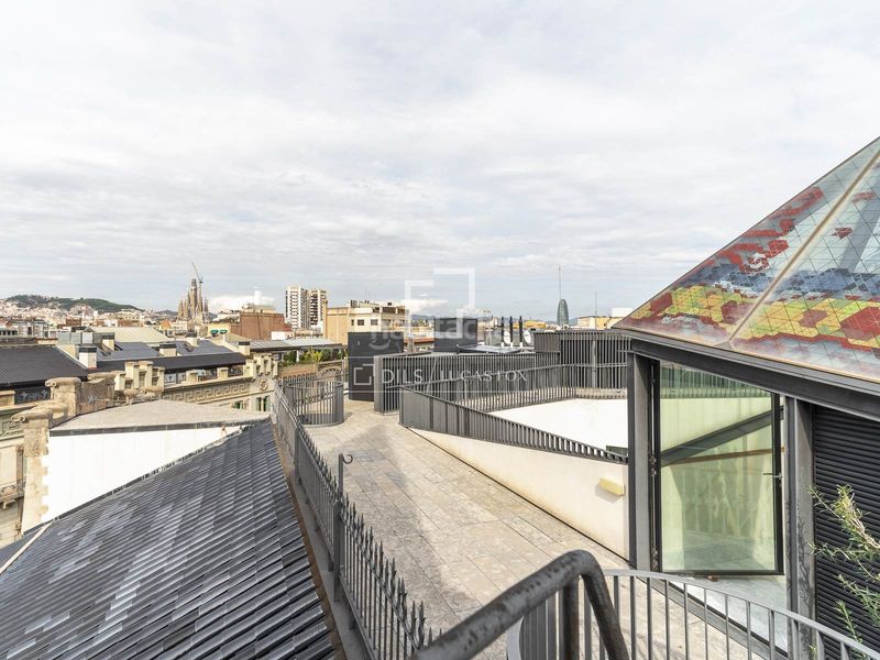Foto 097333e4-9ba0-4631-ab4b-d0bb42d64afa. Àtic amb calefacció piscina a Dreta de l´Eixample Barcelona