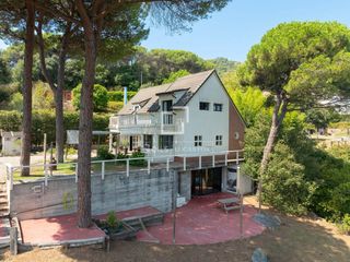 Masia a Vallromanes. Casa de estilo nórdico de 3 dormitorios en venta en vallromanes,