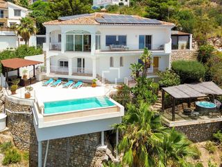 Chalet à Monte los Almendros - El Pargo - Costa Aguilera. Villa tradicional reformada con vistas al mar, piscina climatiza