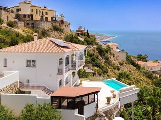 Chalet en Monte los Almendros - El Pargo - Costa Aguilera. Villa tradicional reformada con vistas al mar, piscina climatiza