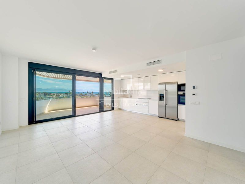 Foto a0cee678-de8d-4fda-9422-64d1802b3561. Etagenwohnung mit parking pool in Los Álamos Torremolinos
