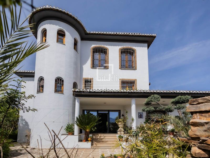 Foto 4084e8c1-ce12-409f-846b-84b619539cc6. Chalet exclusiva villa de estilo andaluz con vistas panorámicas a la ciudad de granada y sierra nevada en venta en ogijares en Ogíjares