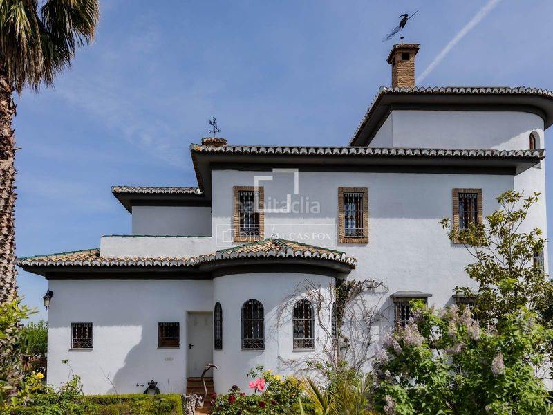 Foto 4c17090f-a424-45ba-b665-116a14c5e748. Chalet exclusiva villa de estilo andaluz con vistas panorámicas a la ciudad de granada y sierra nevada en venta en ogijares en Ogíjares