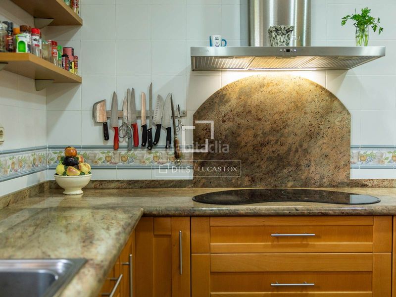 Foto 8c1940ad-d458-43fe-bd55-b0597ba872bf. Chalet exclusiva villa de estilo andaluz con vistas panorámicas a la ciudad de granada y sierra nevada en venta en ogijares en Ogíjares