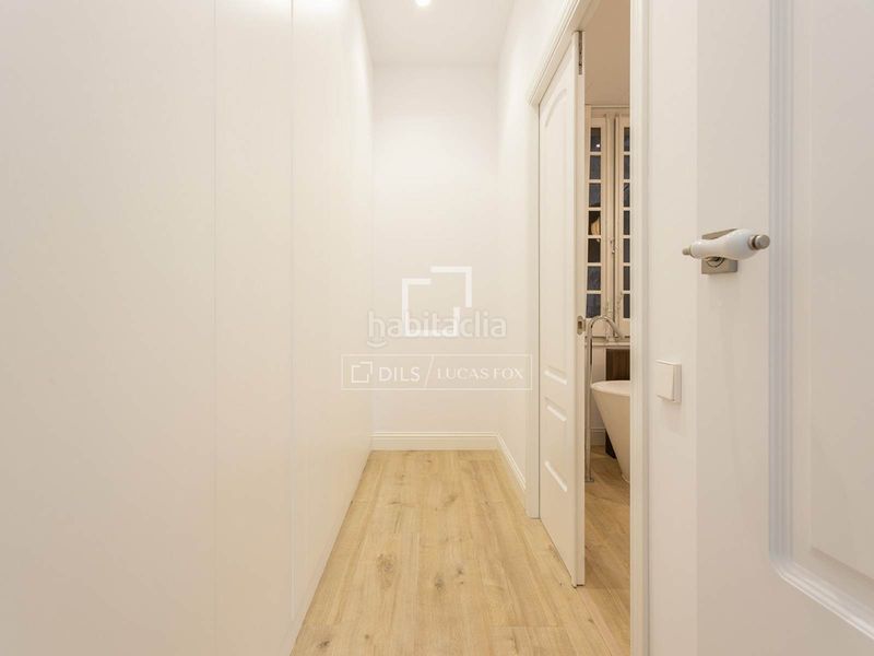 Foto a6c0136c-5a9f-438c-a32b-a78d2c2c7b6e. Pis amb calefacció a Gòtic Barcelona