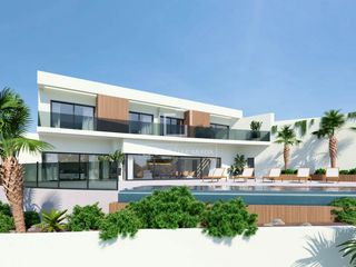Xalet a La Herradura. Casa  villa obra nueva de 4 dormitorios con 278m terraza en vent