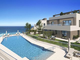 Chalet in Lagos. Casa  villa de obra nueva de 3 dormitorios con 59m de jardín en