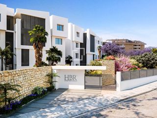 Etagenwohnung in Las Gaviotas - Carvajal. Piso de obra nueva de 2 dormitorios con 33m de jardín en venta e