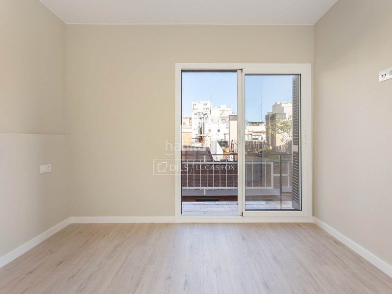 Foto 2cac0cd7-7411-4598-9217-143030890da0. Pis amb calefacció a Sants Barcelona