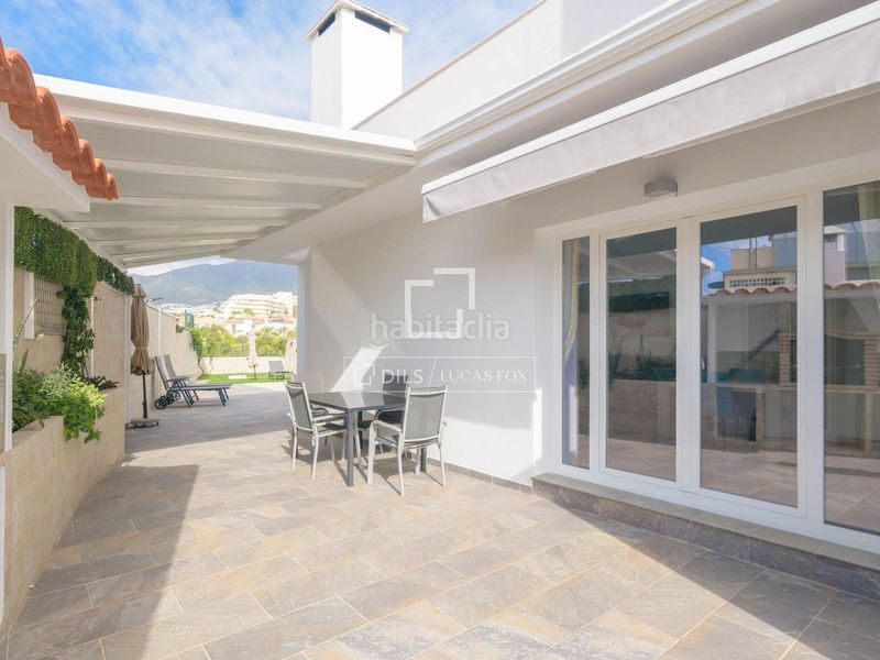 Foto 162d1c7e-3e74-41a1-a3d1-c03041c0cb6b. Chalet villa moderna con tres habitaciones y piscina en Benalmádena