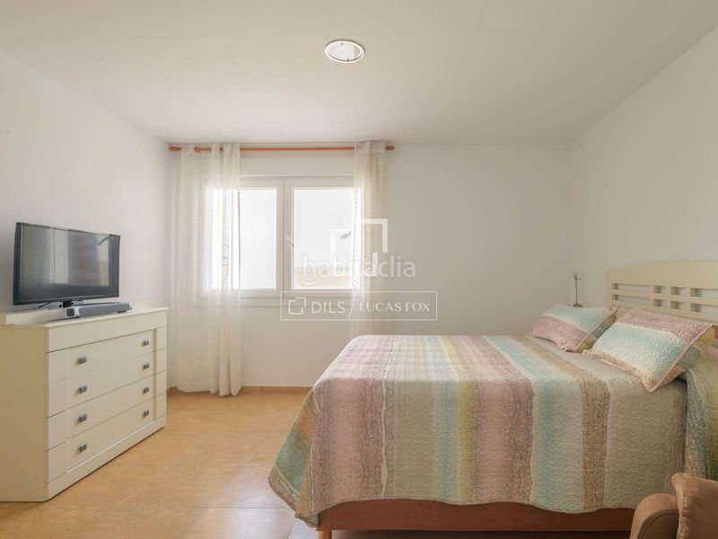 Foto 99217d09-9340-4c75-9048-291280809ac2. Chalet villa moderna con tres habitaciones y piscina en Benalmádena