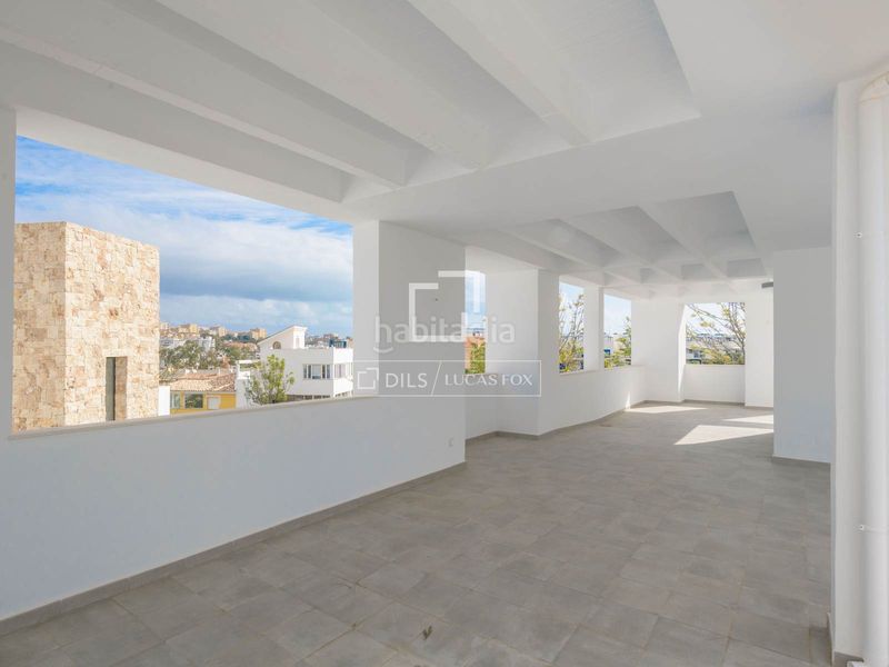 Foto ef75e123-4c3d-4340-baba-4d26d581facc. Chalet villa moderna con tres habitaciones y piscina en Benalmádena