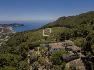 Xalet a Los Cármenes - Cerro Gordo. Lujosa y privada villa el marchante en venta en un entorno natur